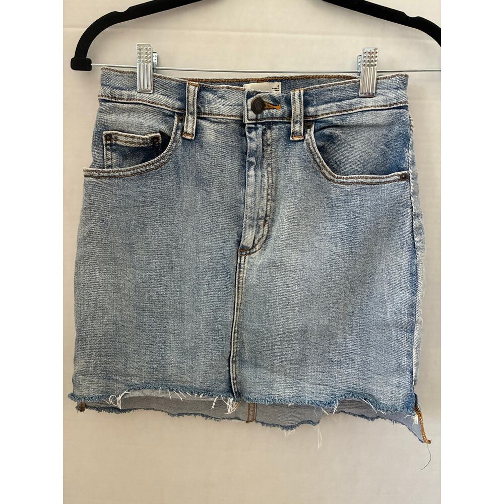 Wilfred Free Aritzia Blue Denim Raw Hem Mini Skirt Size 4 Coastal Cowgirl